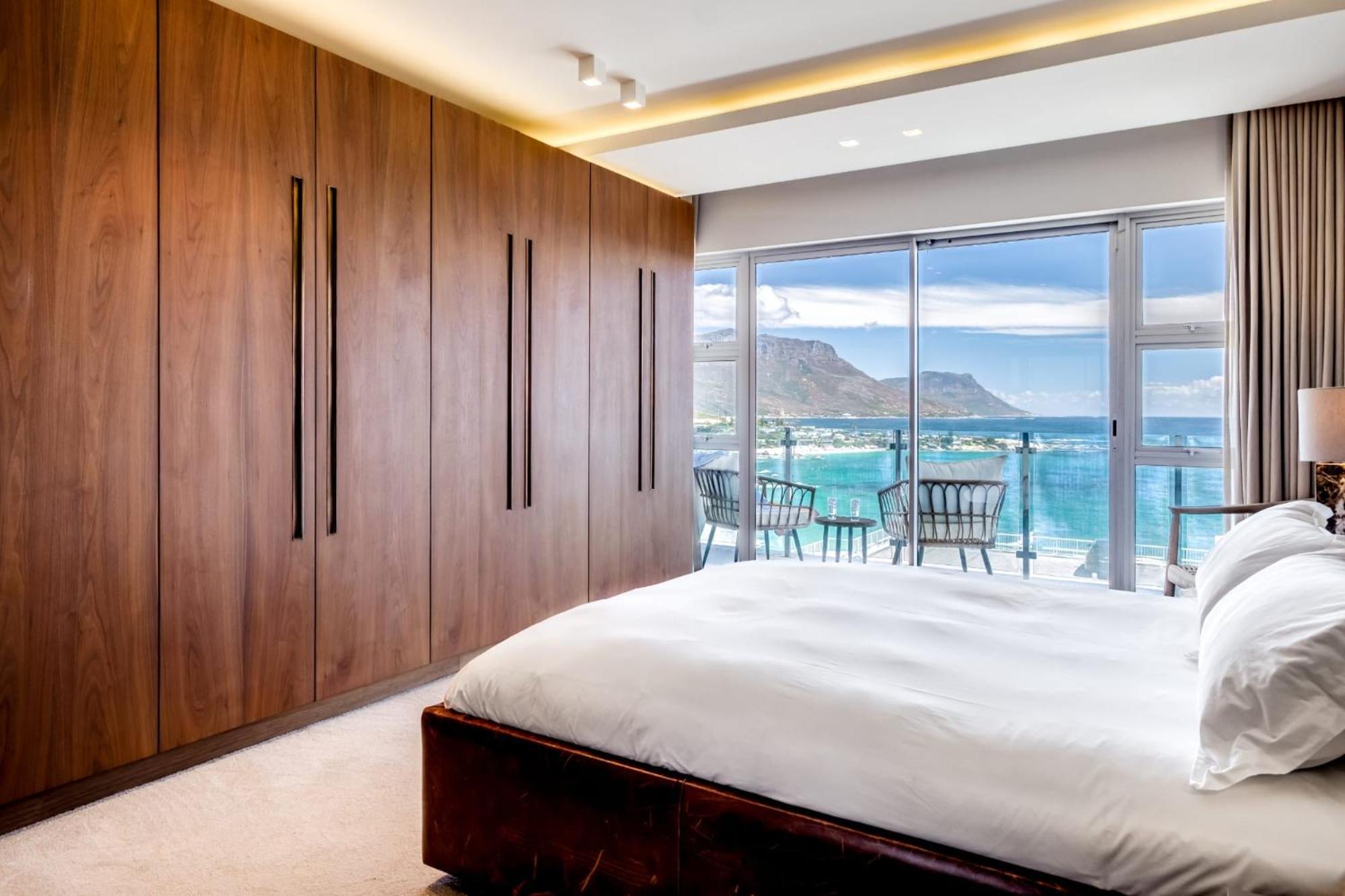 Dunmore Luxe